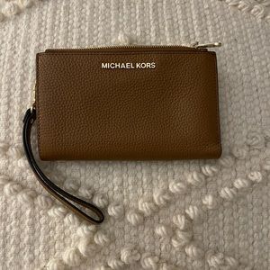 Women’s Michael Kors wristlet